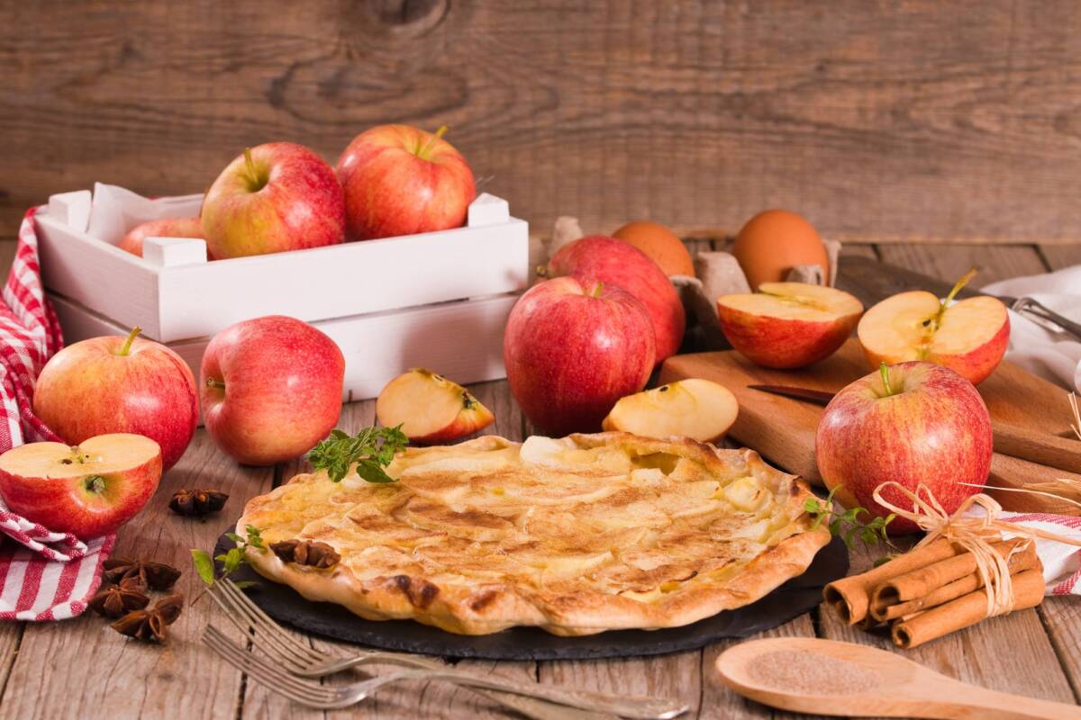 TARTE_POMMES | Hôtel Le Caballin Quels sont les plats typiques alsaciens ? Colmar 1